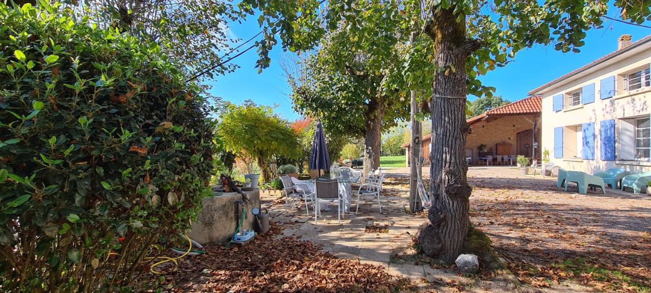 مبيت وإفطار Saint-Sylvestre-sur-Lot Le Coq En Repos المظهر الخارجي الصورة